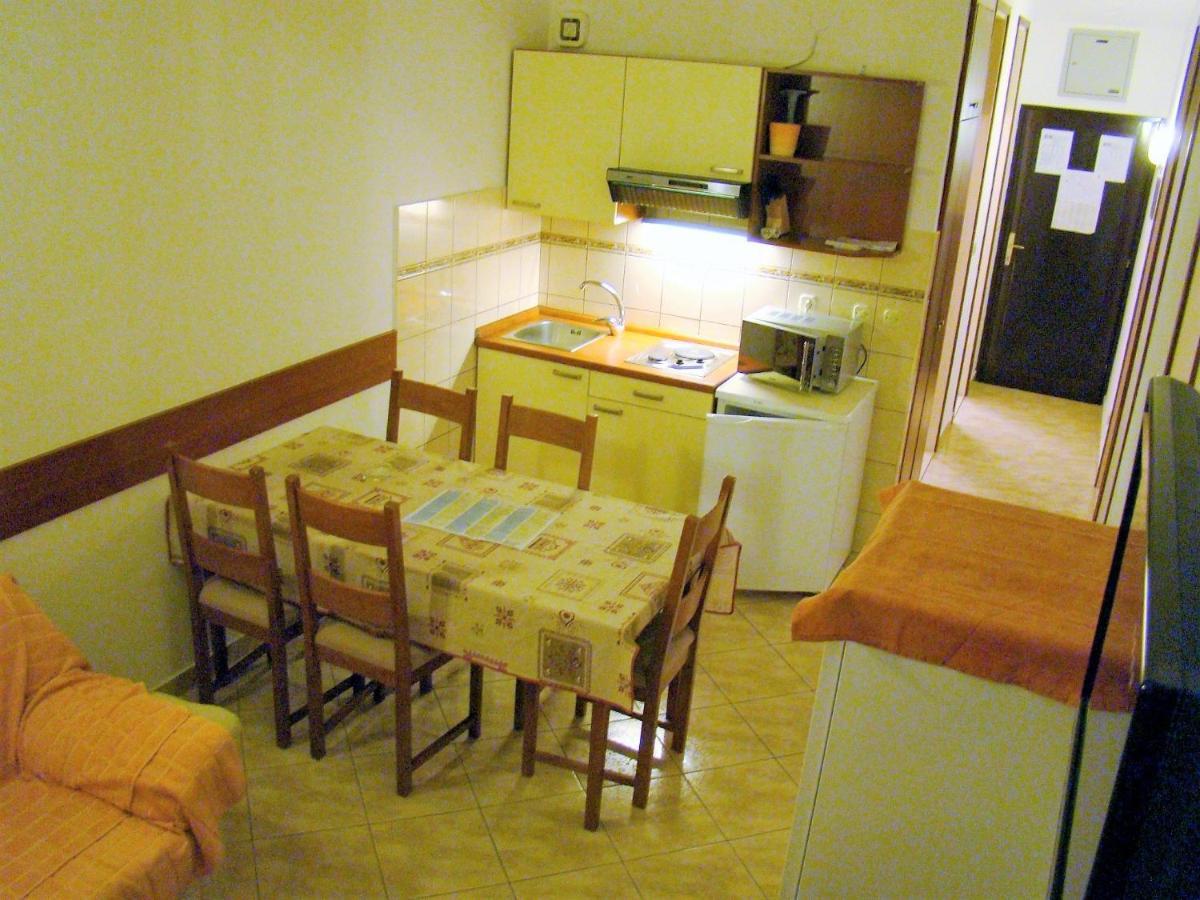 Apartments Lavica Podstrana Exteriör bild